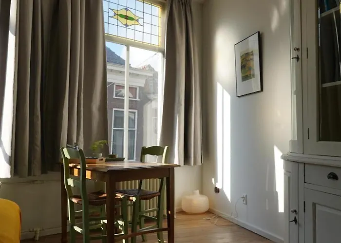 De Verwondering Prive Etage Met 2 Slaapkamers بيت ضيافة خودا