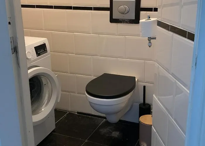 بيت ضيافة De Verwondering Prive Etage Met 2 Slaapkamers 3*