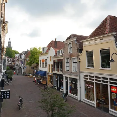 De Verwondering Prive Etage Met 2 Slaapkamers Konukevi Gouda