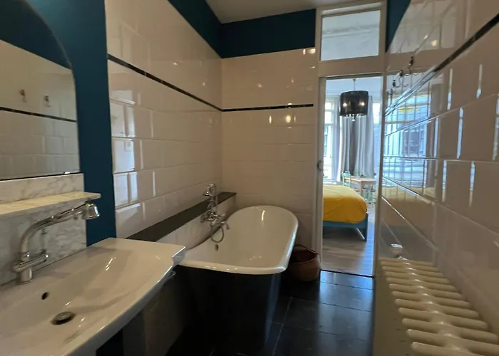 De Verwondering Prive Etage Met 2 Slaapkamers 3*